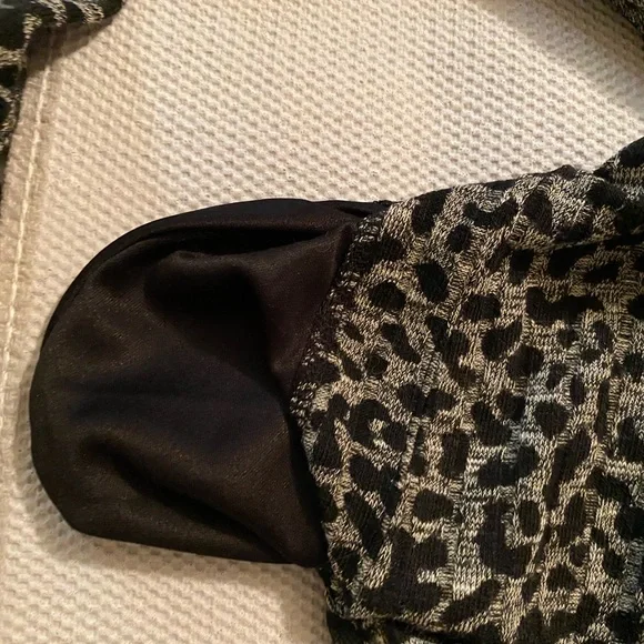 Ladies animal print midi dress in black & gray - Picture 6 of 12
